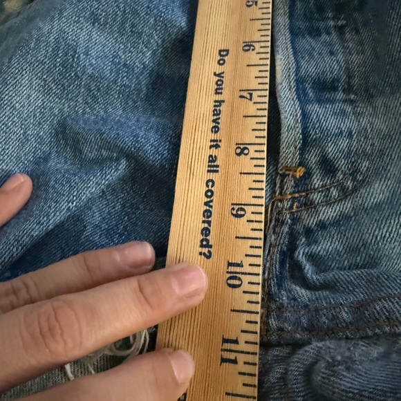 Re/done Levi’s cut off shorts raw hem - Picture 5 of 6